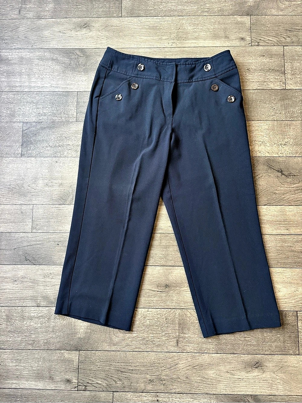 Larry Levine Women's Blue Straight Leg Capri Pants